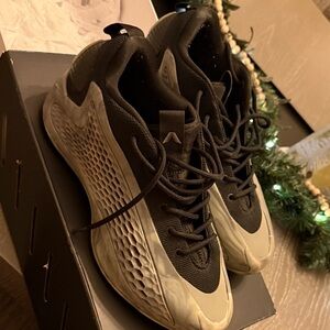 adidas low  “Anthony Edward” basketball shoes